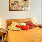 公寓 Serena House 莱万托