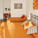 Апартаменты Serena House *