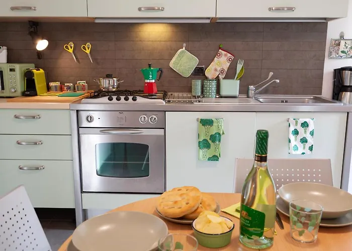 아파트 Serena House